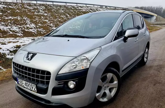 PEUGEOT 3008 