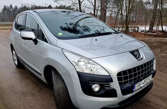 PEUGEOT 3008 
