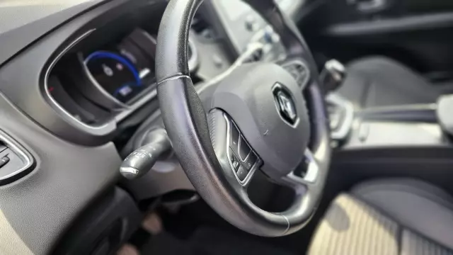 RENAULT Scenic Intens 110