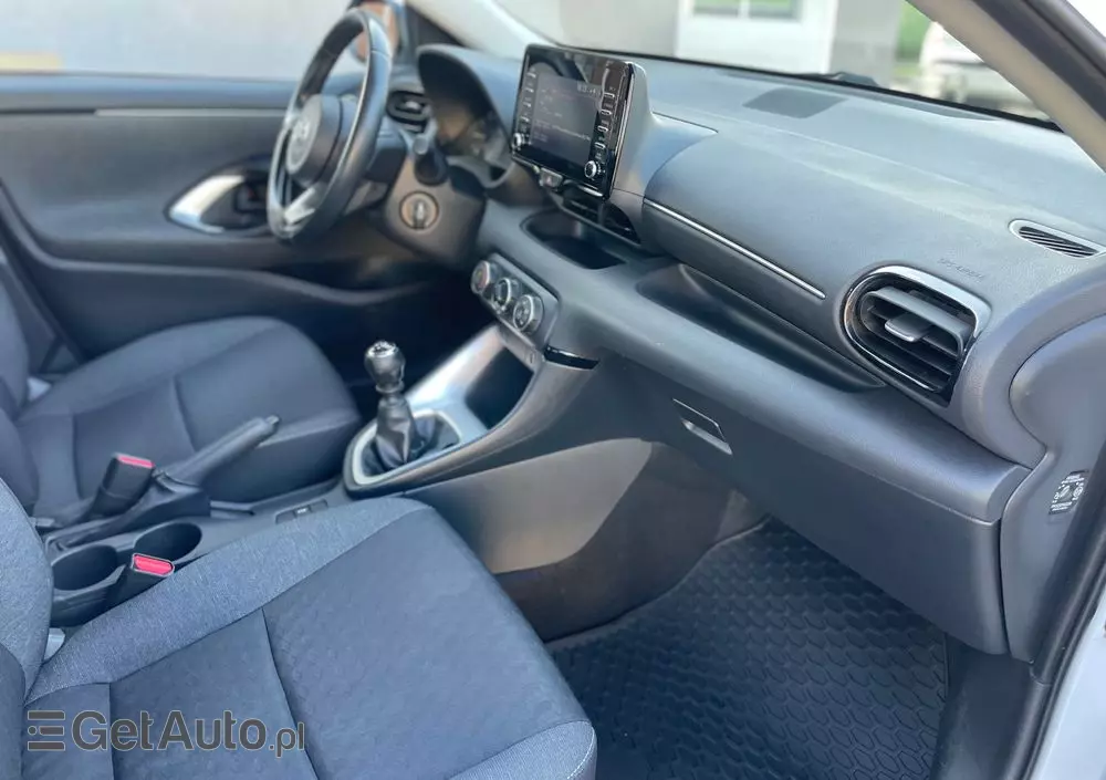 TOYOTA Yaris 1.5 Comfort