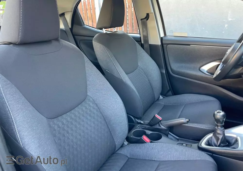TOYOTA Yaris 1.5 Comfort