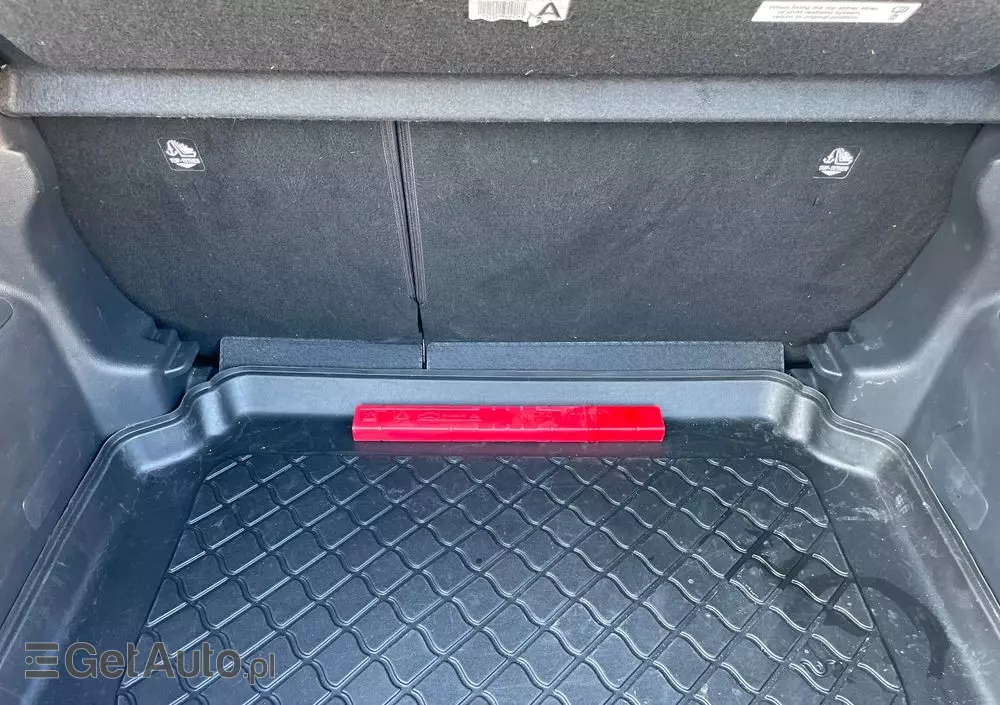 TOYOTA Yaris 1.5 Comfort