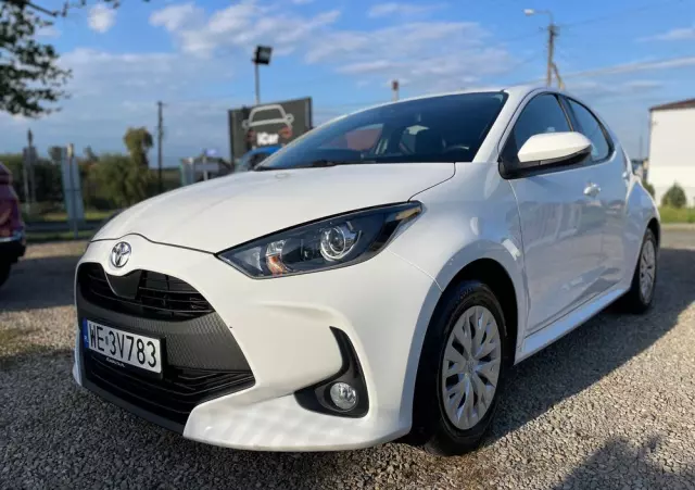TOYOTA Yaris 1.5 Comfort