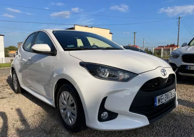 TOYOTA Yaris 1.5 Comfort