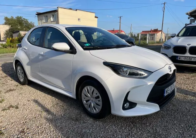 TOYOTA Yaris 1.5 Comfort