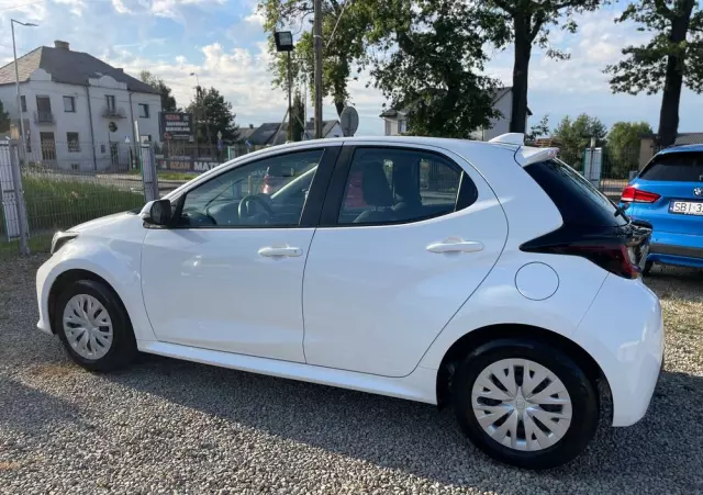 TOYOTA Yaris 1.5 Comfort