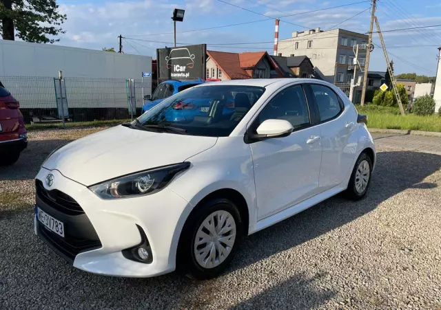 TOYOTA Yaris 1.5 Comfort