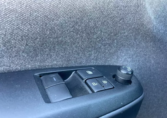 TOYOTA Yaris 1.5 Comfort