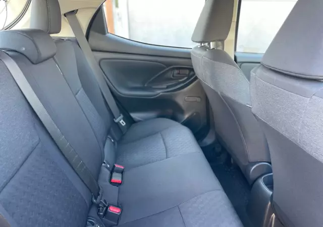 TOYOTA Yaris 1.5 Comfort