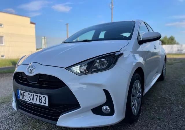 TOYOTA Yaris 1.5 Comfort