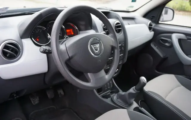 DACIA Duster 1.6 16V 4x2 Essentiel