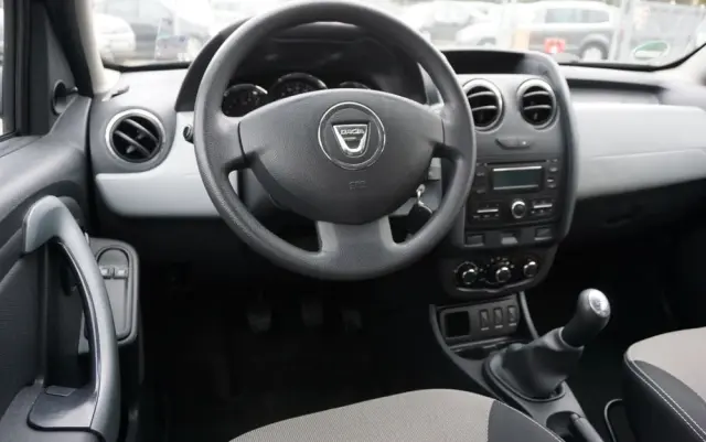 DACIA Duster 1.6 16V 4x2 Essentiel