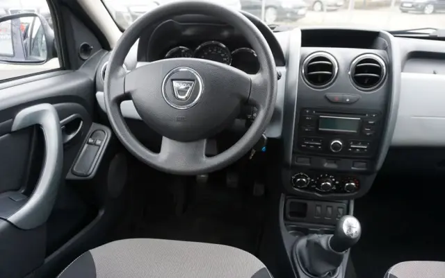 DACIA Duster 1.6 16V 4x2 Essentiel