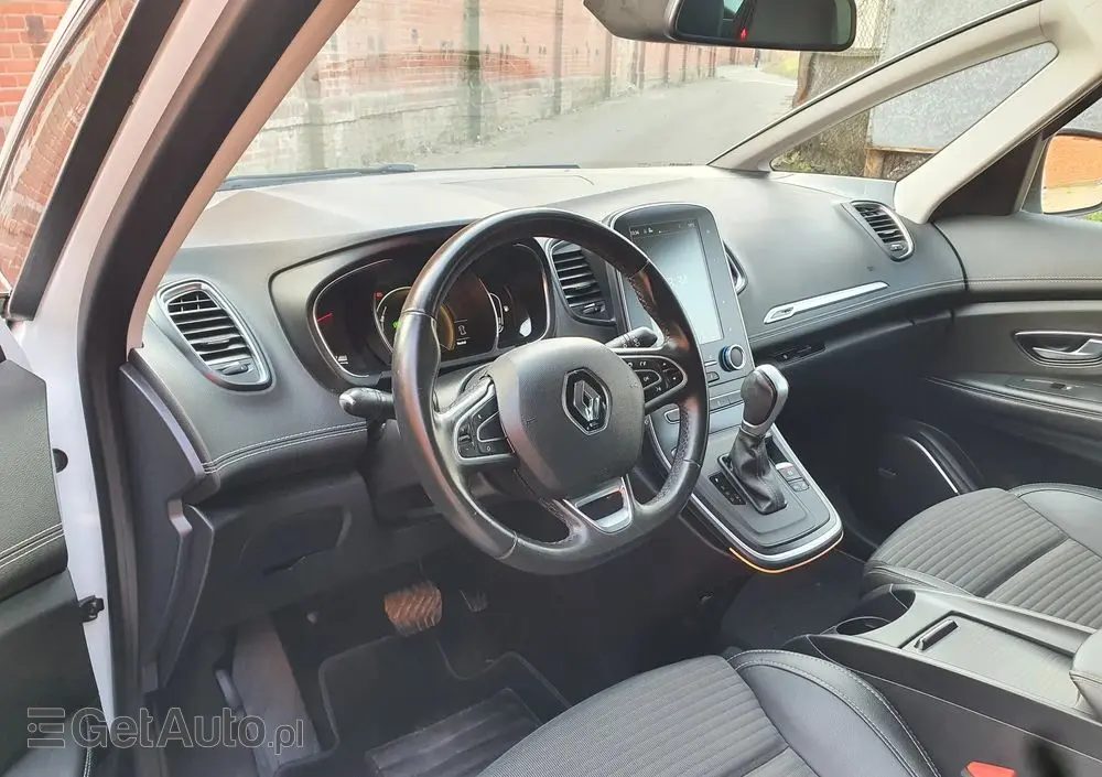 RENAULT Grand Scenic DCi 110 EDC Bose Edition