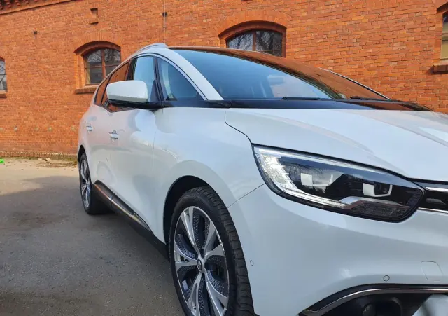 RENAULT Grand Scenic DCi 110 EDC Bose Edition