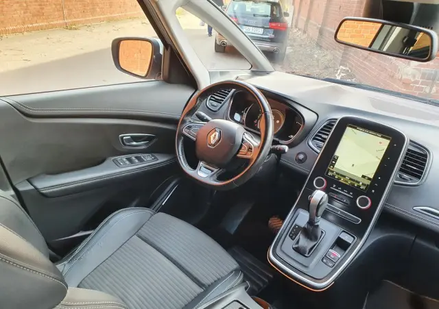 RENAULT Grand Scenic DCi 110 EDC Bose Edition