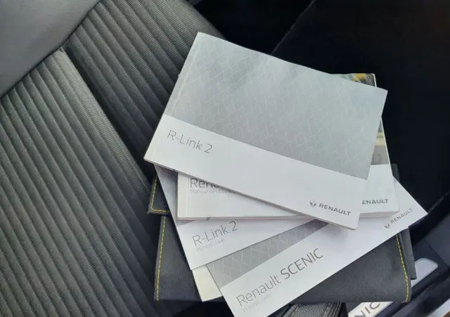 RENAULT Grand Scenic DCi 110 EDC Bose Edition