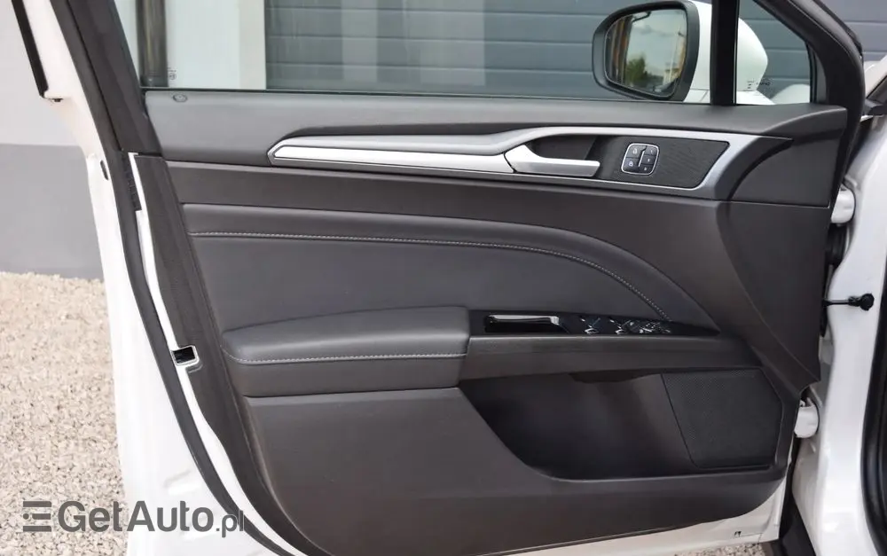 FORD Mondeo SW 2.0 TDCi Titanium PowerShift