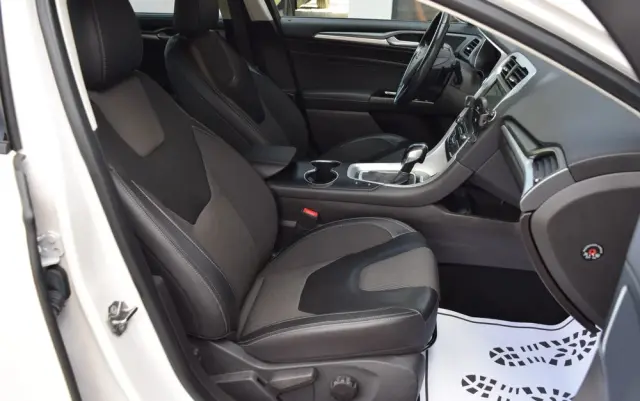 FORD Mondeo SW 2.0 TDCi Titanium PowerShift