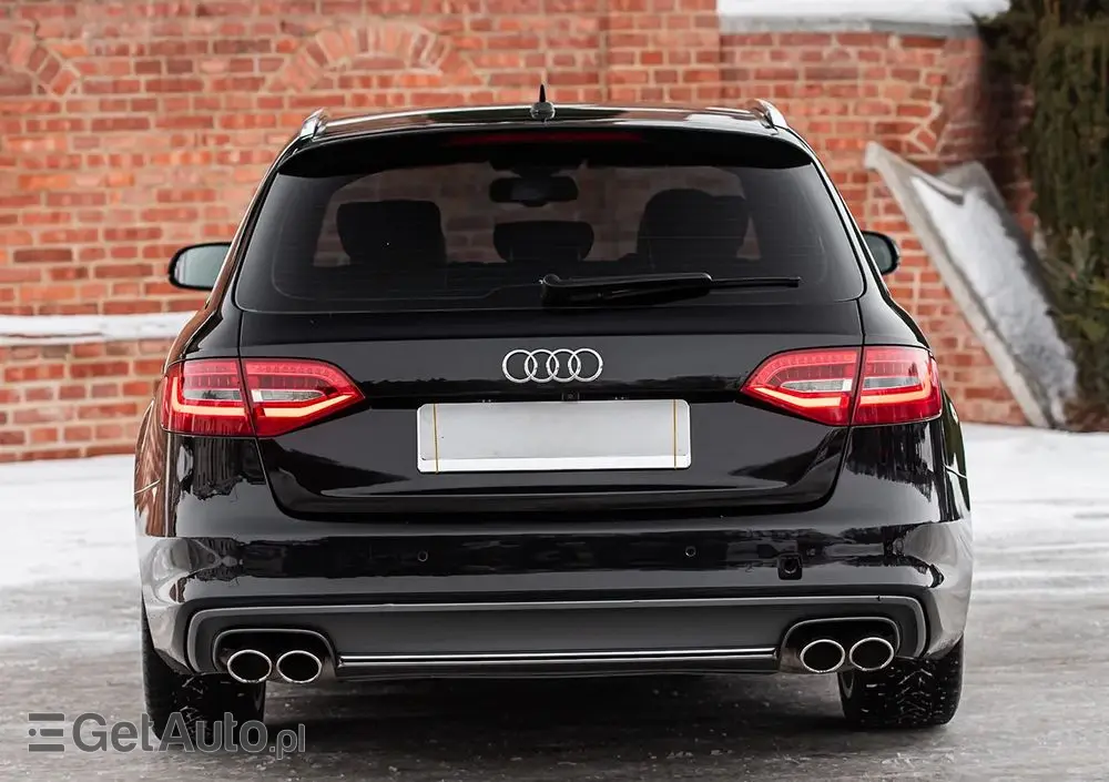 AUDI S4 Avant S tronic