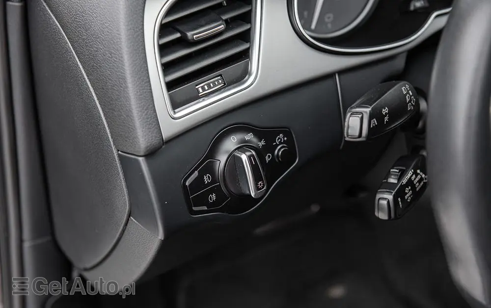 AUDI S4 Avant S tronic