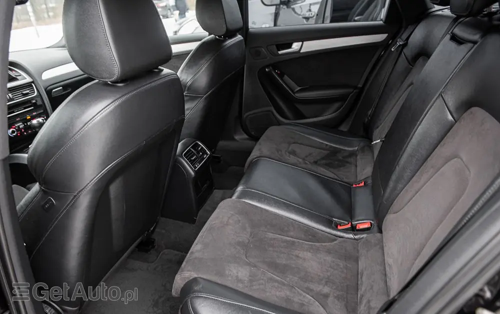 AUDI S4 Avant S tronic