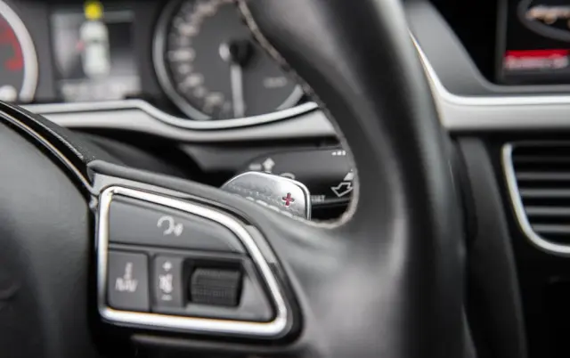 AUDI S4 Avant S tronic