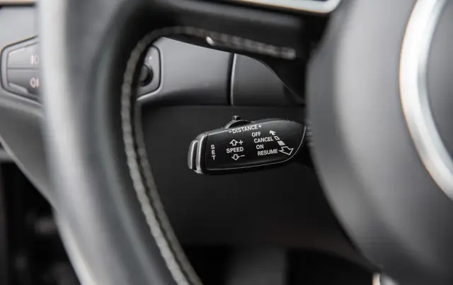 AUDI S4 Avant S tronic