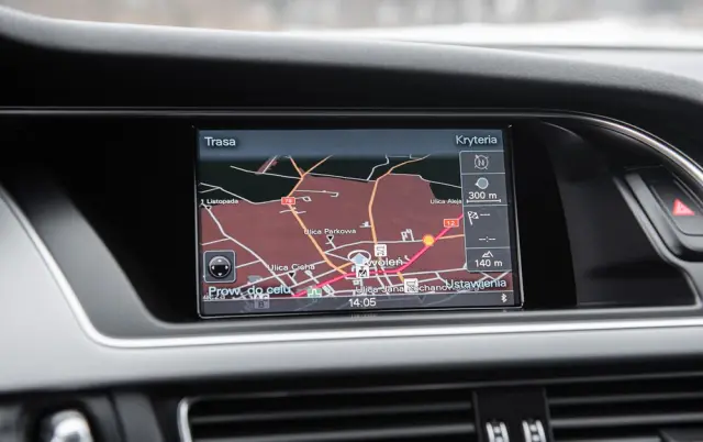 AUDI S4 Avant S tronic