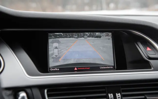 AUDI S4 Avant S tronic