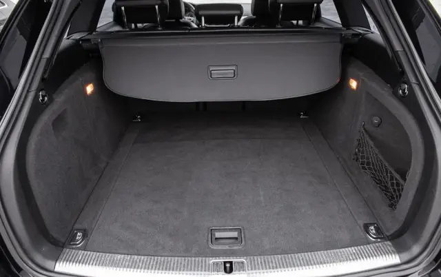 AUDI S4 Avant S tronic