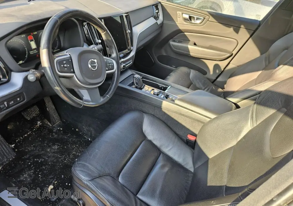 VOLVO XC 60 T6 AWD Recharge Geartronic Inscription Expression