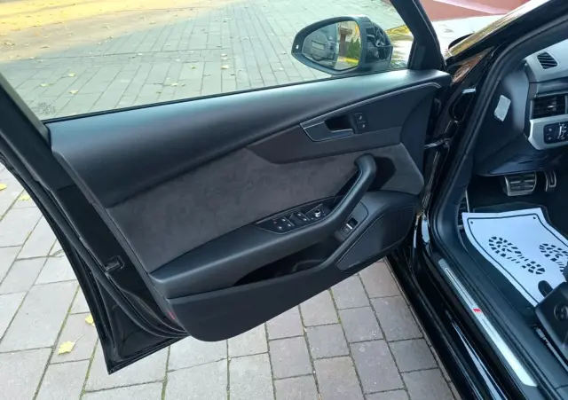 AUDI A4 Avant 2.0 TDI Sport S tronic