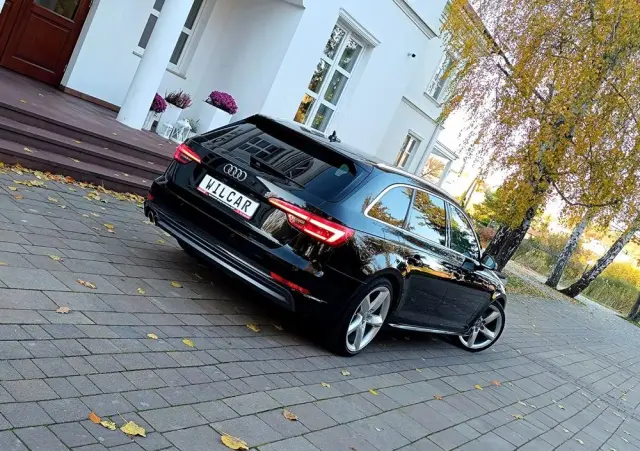 AUDI A4 Avant 2.0 TDI Sport S tronic