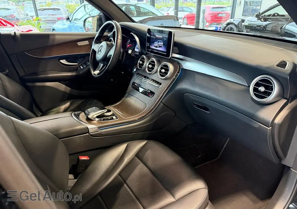 MERCEDES-BENZ GLC 220 d 4Matic 9G-TRONIC Exclusive