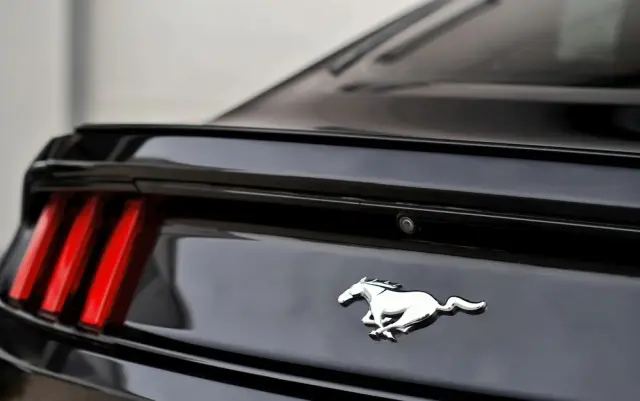 FORD Mustang 2.3 Eco Boost