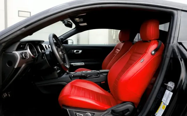 FORD Mustang 2.3 Eco Boost