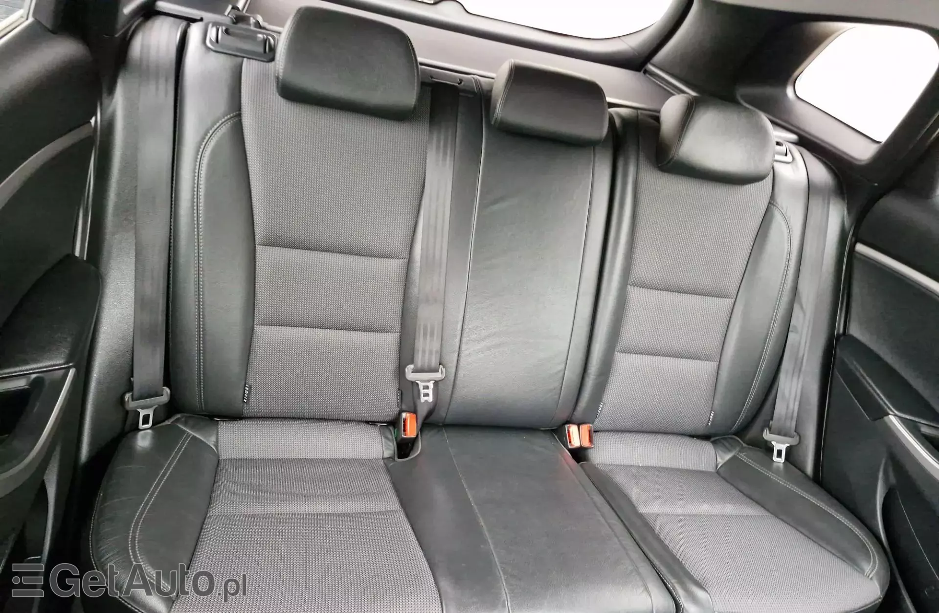 HYUNDAI I30 1.6 CRDi (110 KM)