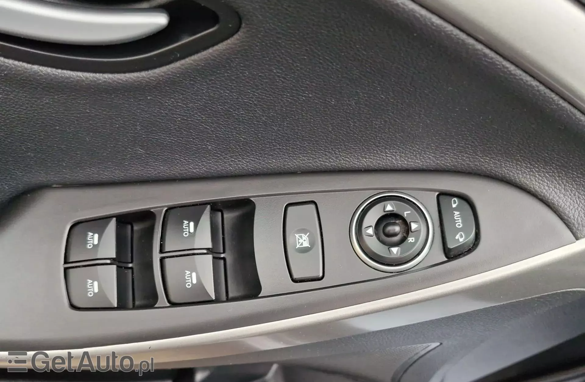 HYUNDAI I30 1.6 CRDi (110 KM)