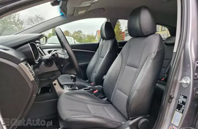 HYUNDAI I30 1.6 CRDi (110 KM)