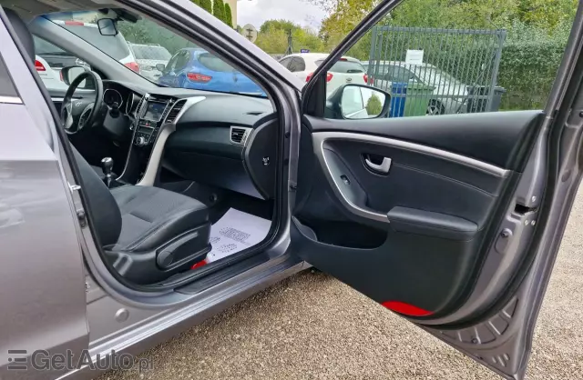 HYUNDAI I30 1.6 CRDi (110 KM)