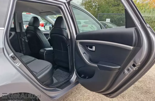 HYUNDAI I30 1.6 CRDi (110 KM)