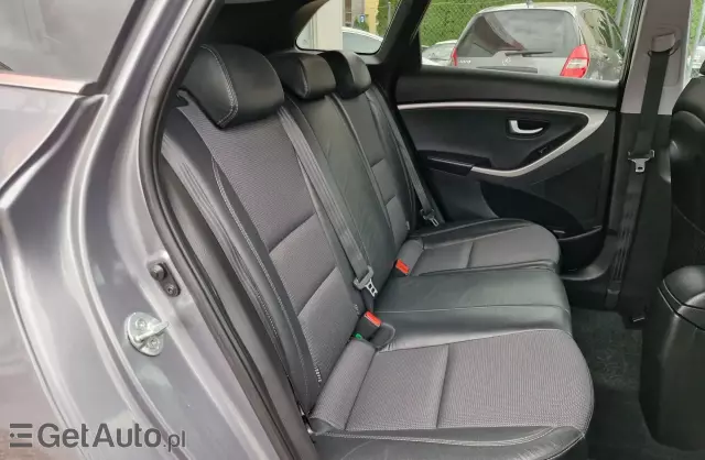 HYUNDAI I30 1.6 CRDi (110 KM)