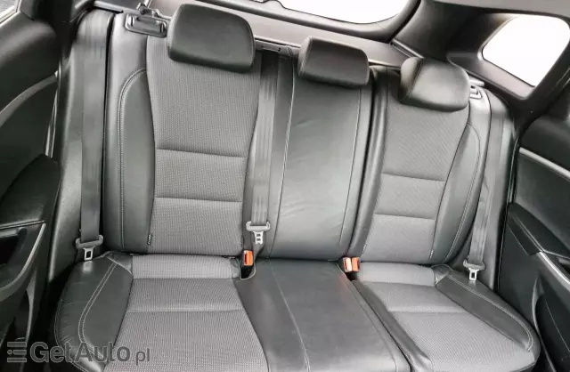 HYUNDAI I30 1.6 CRDi (110 KM)