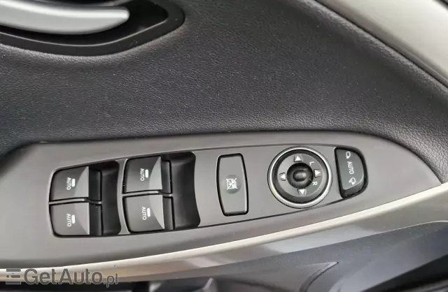 HYUNDAI I30 1.6 CRDi (110 KM)