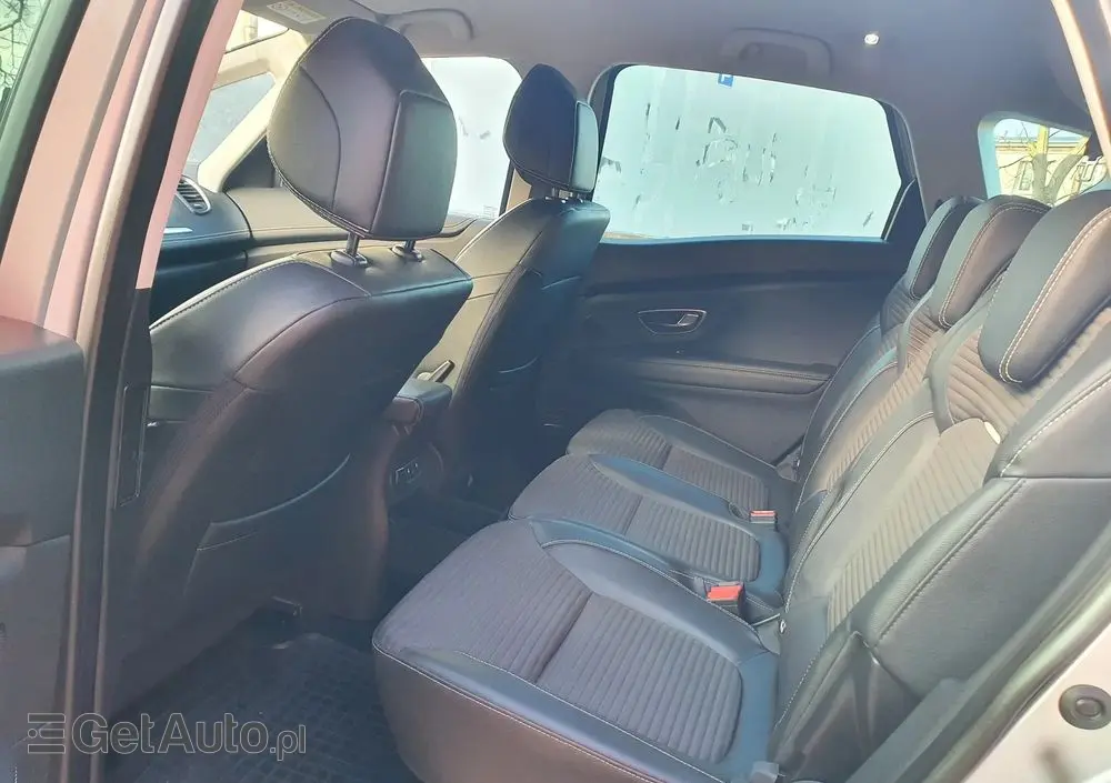 RENAULT Scenic TCe 140 GPF BLACK EDITION
