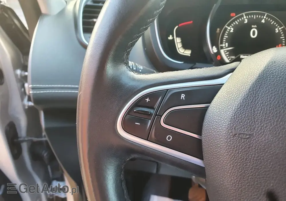 RENAULT Scenic TCe 140 GPF BLACK EDITION