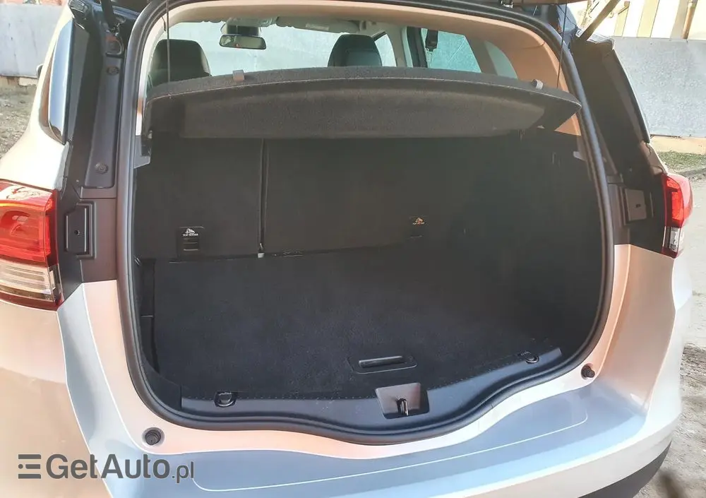 RENAULT Scenic TCe 140 GPF BLACK EDITION