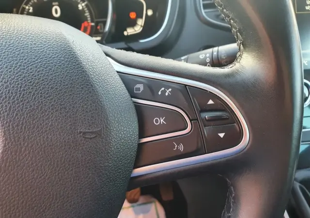 RENAULT Scenic TCe 140 GPF BLACK EDITION