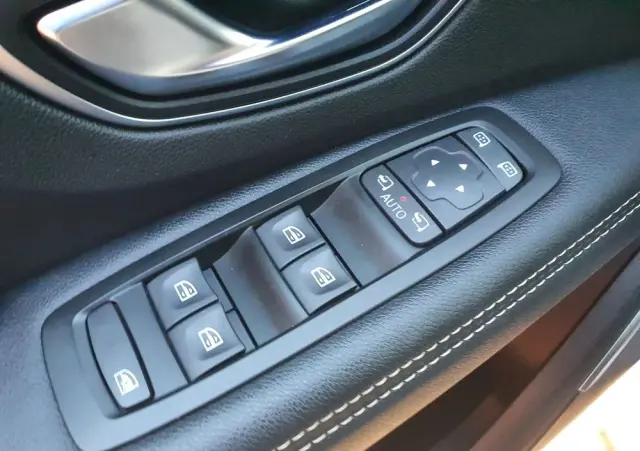 RENAULT Scenic TCe 140 GPF BLACK EDITION